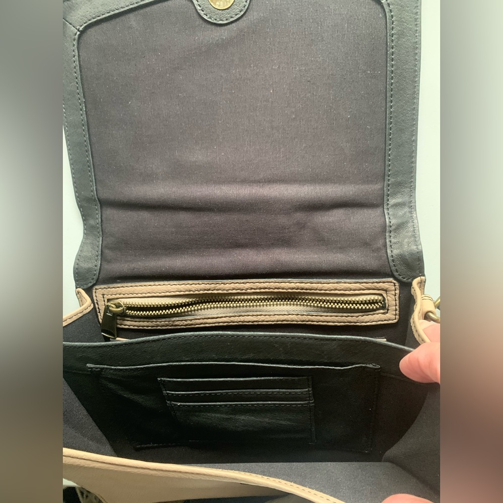 Purse - Picture 3 of 6